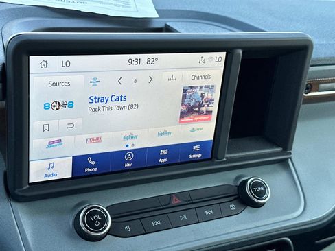 Used 2024 Ford Maverick Lariat w/ 4K Tow Package image 20