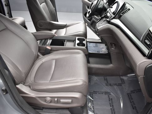 Used 2022 Honda Odyssey Touring image 8
