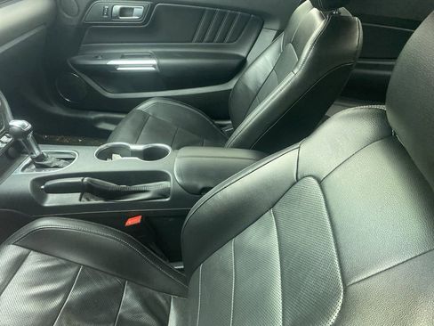 Used 2022 Ford Mustang GT Premium w/ Black Accent Package image 7