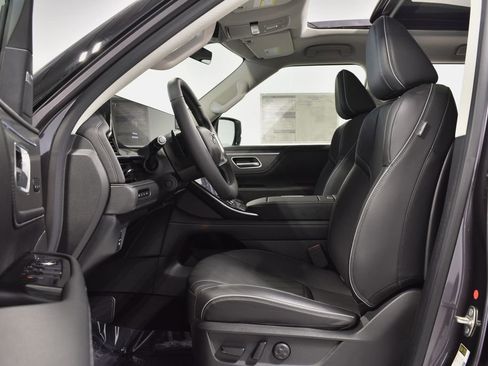 New 2026 INFINITI QX80 Luxe w/ Cargo Package image 11