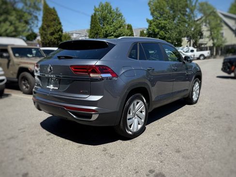 Used 2020 Volkswagen Atlas Cross Sport SE w/ Panoramic Sunroof Package AWD/4WD image 8