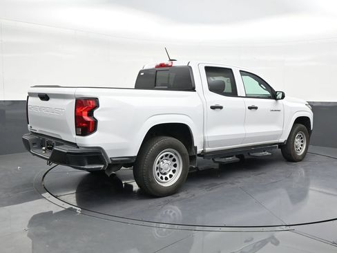 Used 2024 Chevrolet Colorado W/T w/ WT Convenience Package RWD image 5