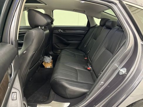 Used 2022 Honda Accord Touring image 25