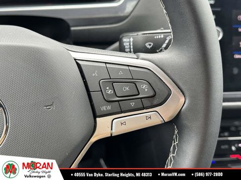 Used 2023 Volkswagen Tiguan SE AWD/4WD image 25