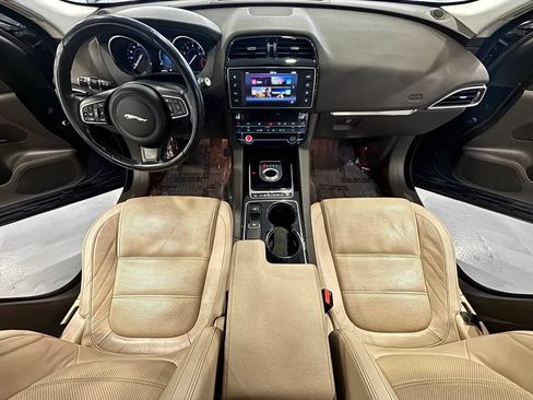 Used 2017 Jaguar F-PACE Prestige AWD/4WD image 26