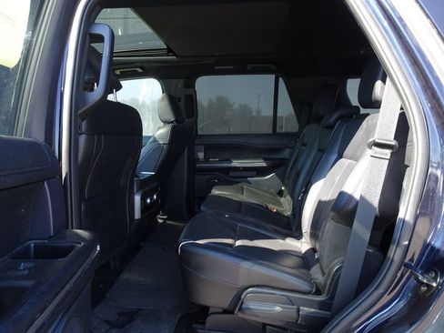 Used 2021 Ford Expedition XLT AWD/4WD image 10