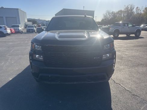 Used 2019 Chevrolet Silverado 1500 Custom w/ Infotainment Package image 10