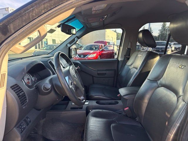 Used 2015 Nissan Xterra PRO-4X w/ Pro-4x Leather Package AWD/4WD image 12