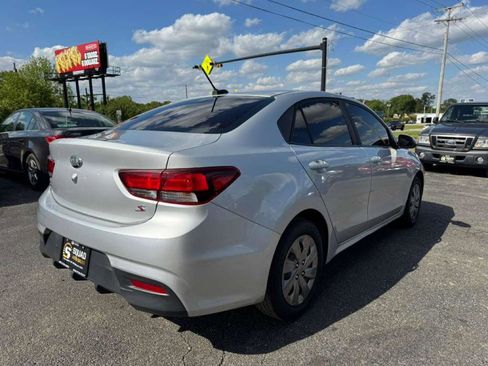 Used 2019 Kia Rio S FWD image 5