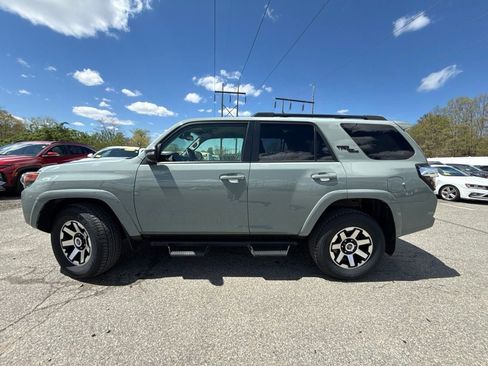 Used 2023 Toyota 4Runner TRD Off-Road Premium w/ Off Road Premium Plus Package AWD/4WD image 6