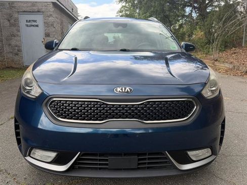 Used 2018 Kia Niro LX FWD image 2