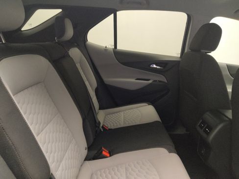 Used 2020 Chevrolet Equinox LT FWD image 19