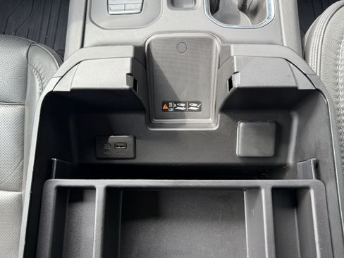 Used 2025 GMC Sierra 1500 Denali AWD/4WD image 29