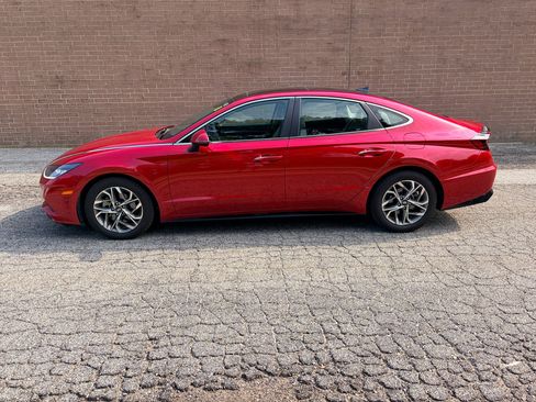 Used 2020 Hyundai Sonata SEL w/ Convenience + Sunroof Package FWD image 3
