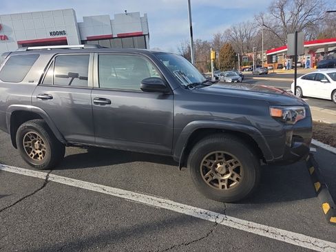 Used 2023 Toyota 4Runner SR5 image 4