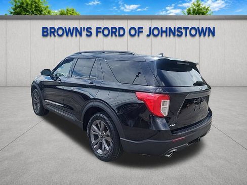 Used 2023 Ford Explorer XLT w/ Equipment Group 202A AWD/4WD image 6