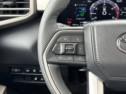 New 2026 Toyota Tundra Limited AWD/4WD image 18