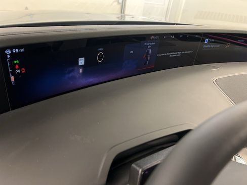 Used 2026 Lincoln Nautilus Premier image 24