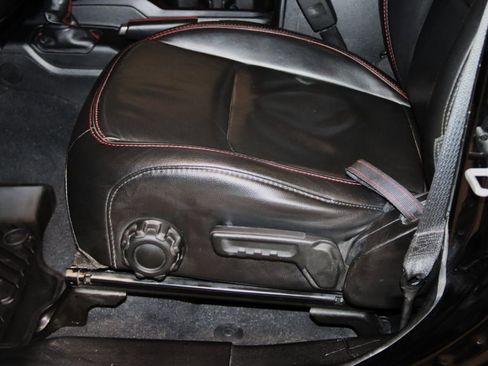 Used 2020 Jeep Gladiator Rubicon image 38