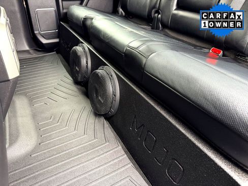 Used 2017 Ford F350 Lariat w/ Chrome Package image 19