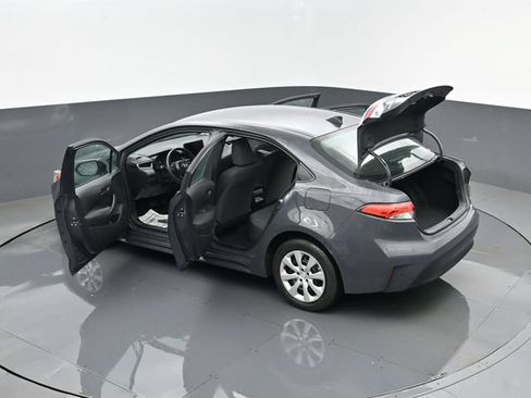 Used 2024 Toyota Corolla LE FWD image 25