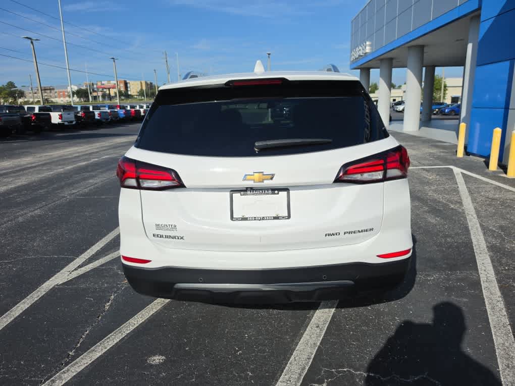 Used 2023 Chevrolet Equinox Premier AWD/4WD image 4
