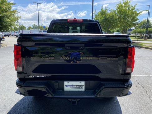 Used 2023 Chevrolet Colorado Trail Boss w/ Technology Package AWD/4WD image 8