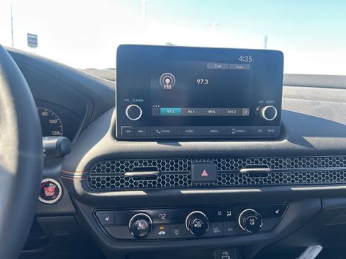 Used 2024 Honda HR-V Sport image 16