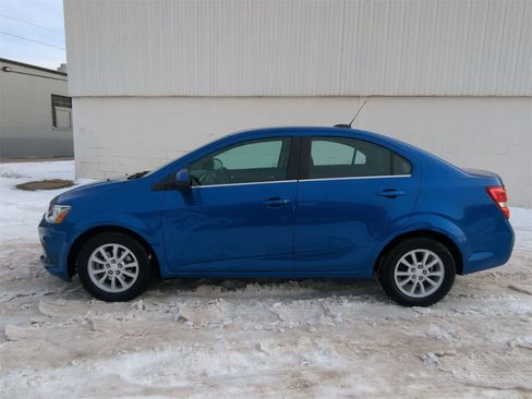 Used 2020 Chevrolet Sonic LT image 11
