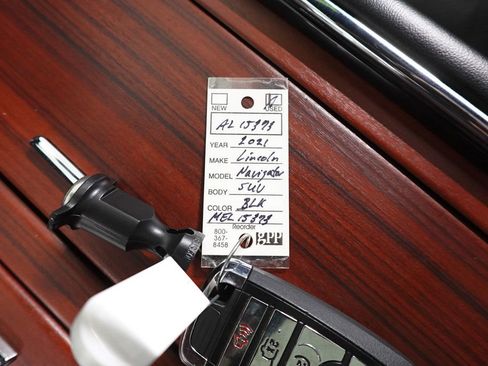 Used 2021 Lincoln Navigator L Reserve image 34