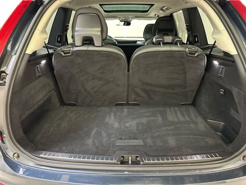 Used 2023 Volvo XC90 B5 Core w/ Protection Package AWD/4WD image 27