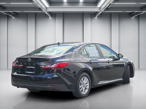 Used 2025 Toyota Camry LE FWD image 4