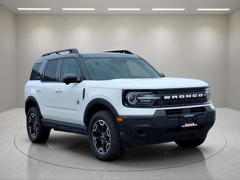 Used 2025 Ford Bronco Sport Outer Banks w/ Outer Banks Tech Package+ AWD/4WD image 25