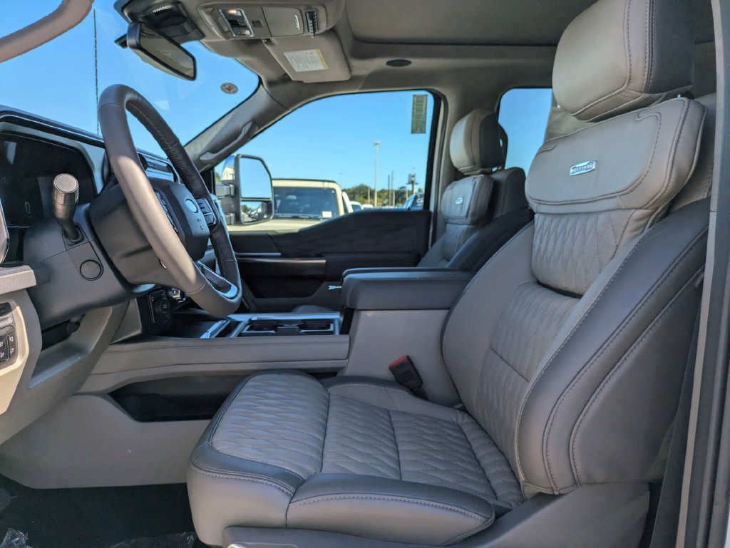 New 2027 Ford F450 Platinum w/ Platinum Plus Package AWD/4WD image 20