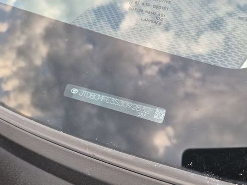 Certified 2025 Toyota Corolla XLE FWD image 18