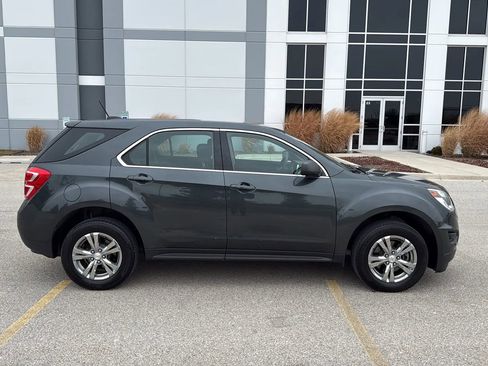 Used 2017 Chevrolet Equinox LS image 4