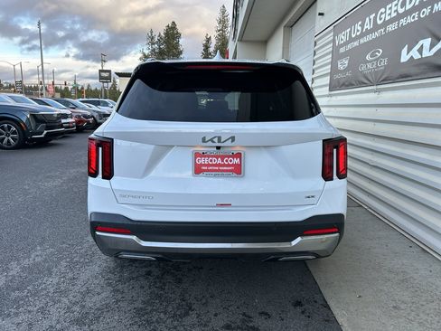 New 2026 Kia Sorento S image 5