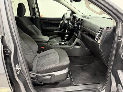 Used 2025 Ford Ranger XLT w/ Trailer Tow Package image 25