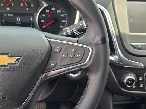 Used 2024 Chevrolet Equinox LT FWD image 32