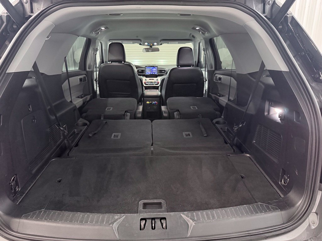 Used 2021 Ford Explorer XLT w/ Equipment Group 202A RWD image 36