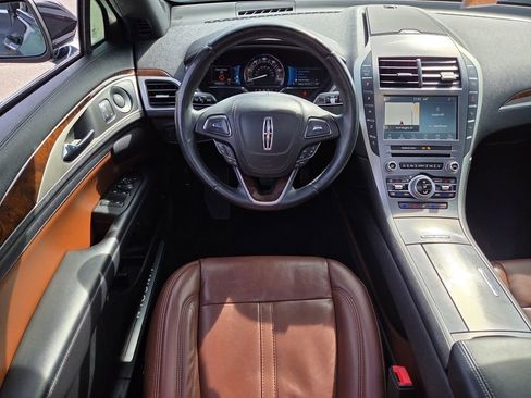 Used 2020 Lincoln MKZ Reserve w/ Monochromatic Package FWD image 4