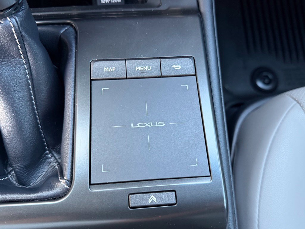 Used 2023 Lexus GX 460 w/ Black Line Special Edition AWD/4WD image 39