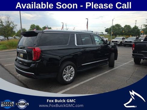 Used 2024 GMC Yukon XL SLT w/ SLT Luxury Package AWD/4WD image 4