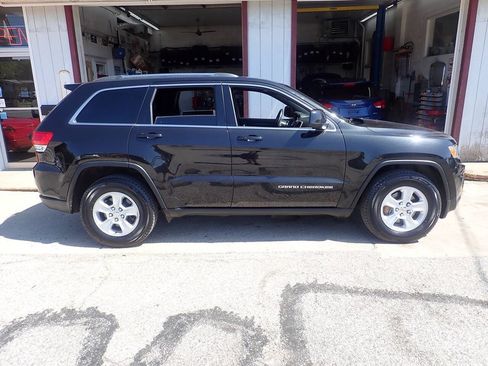 Used 2014 Jeep Grand Cherokee Laredo w/ Quick Order Package 23E AWD/4WD image 20