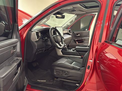 Used 2024 Toyota Tundra Limited image 12