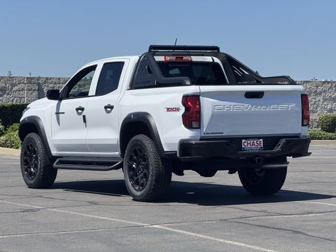 New 2026 Chevrolet Colorado Trail Boss w/ Midnight Edition AWD/4WD image 5