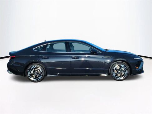 New 2026 Hyundai Sonata SEL FWD image 4