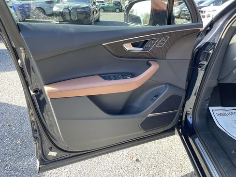 Used 2023 Audi Q7 3.0T Prestige image 10