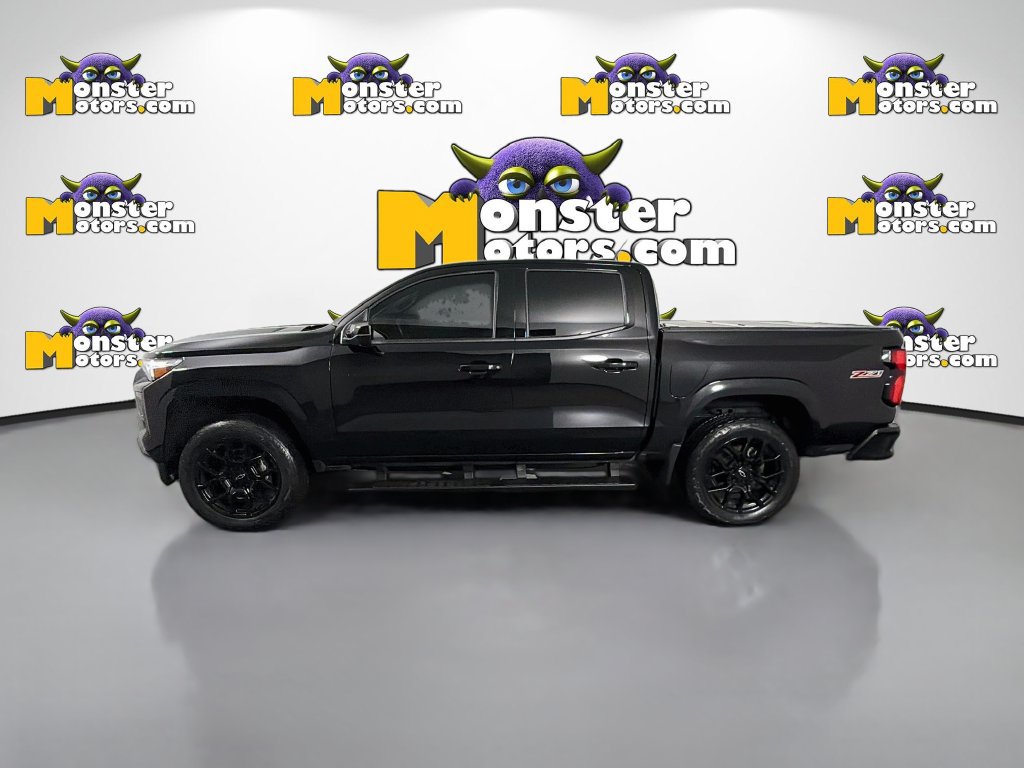 Used 2024 Chevrolet Colorado Z71 w/ LPO, Dark Essentials Package AWD/4WD image 8