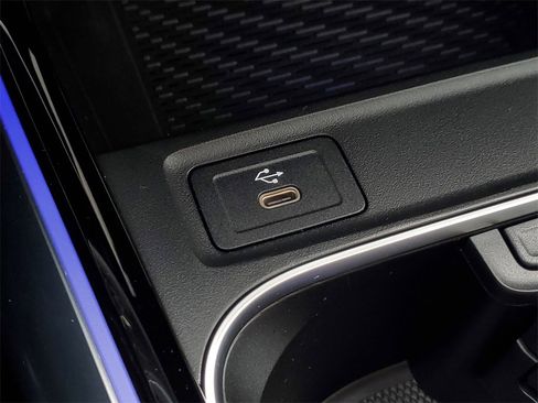 Used 2025 Mercedes-Benz GLA 35 AMG 4MATIC image 29